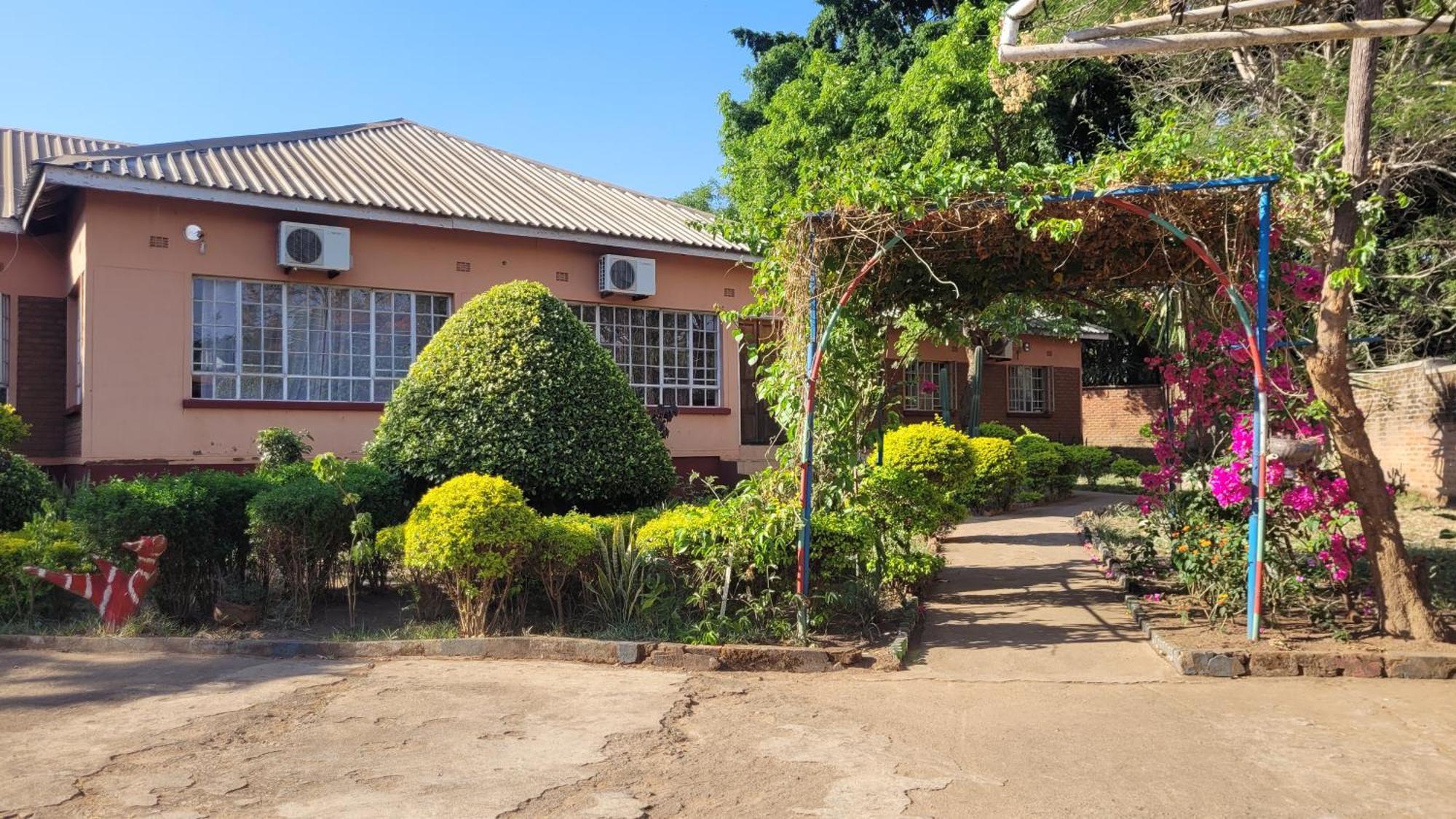 Bed and Breakfast Quest Lilongüe Exterior foto